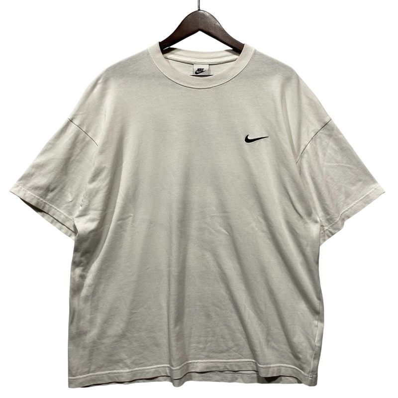 【中古品】 STUSSY ステューシー × NIKE ナイキ MEN'S T-SHIRT DV1774-100 メンズ Tシャツ コラボ 半袖 プリント トップス 【142-260626-ay-04-izu】