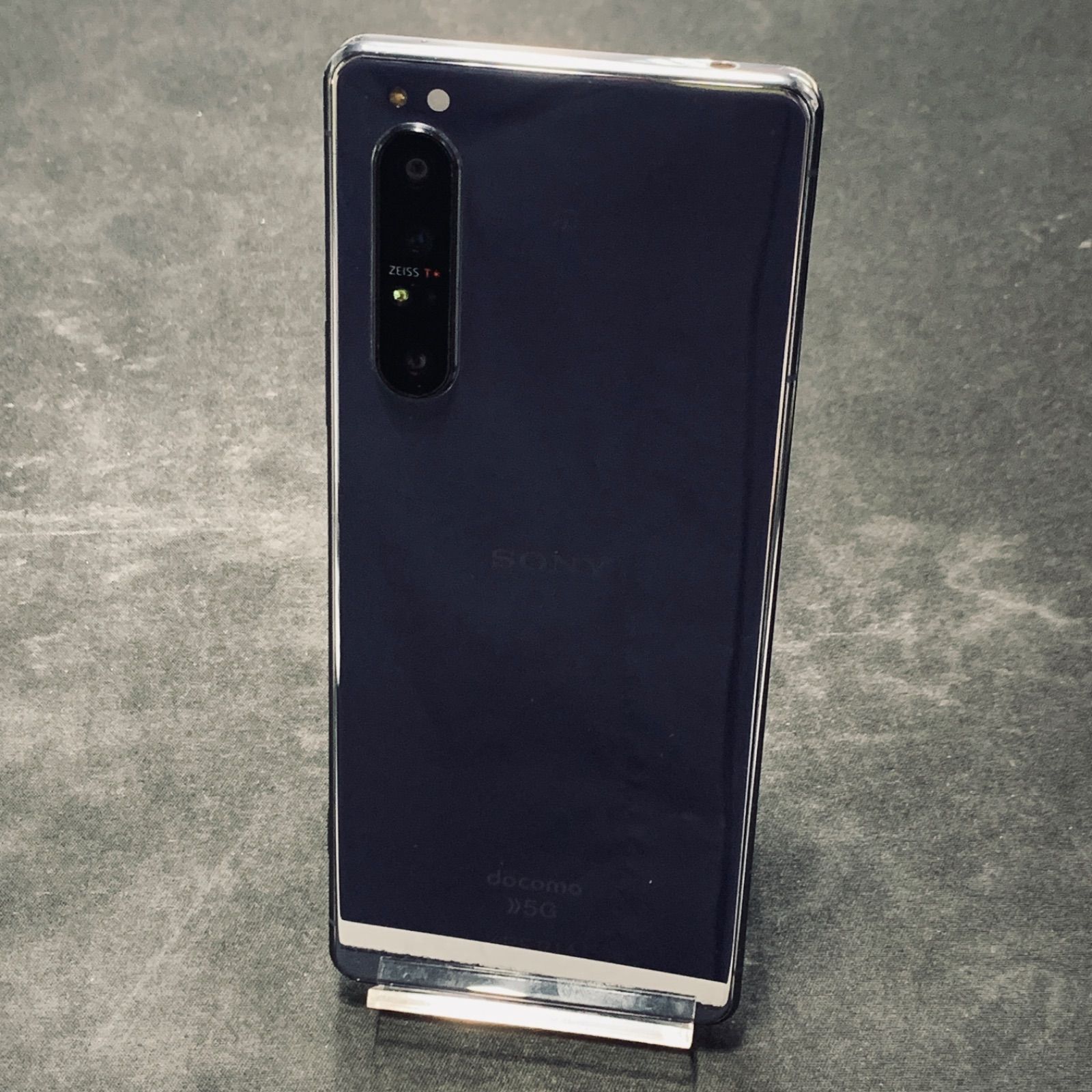 【中古品】Xperia 1 II SIMロック解除済 128GB SO-51A パープル