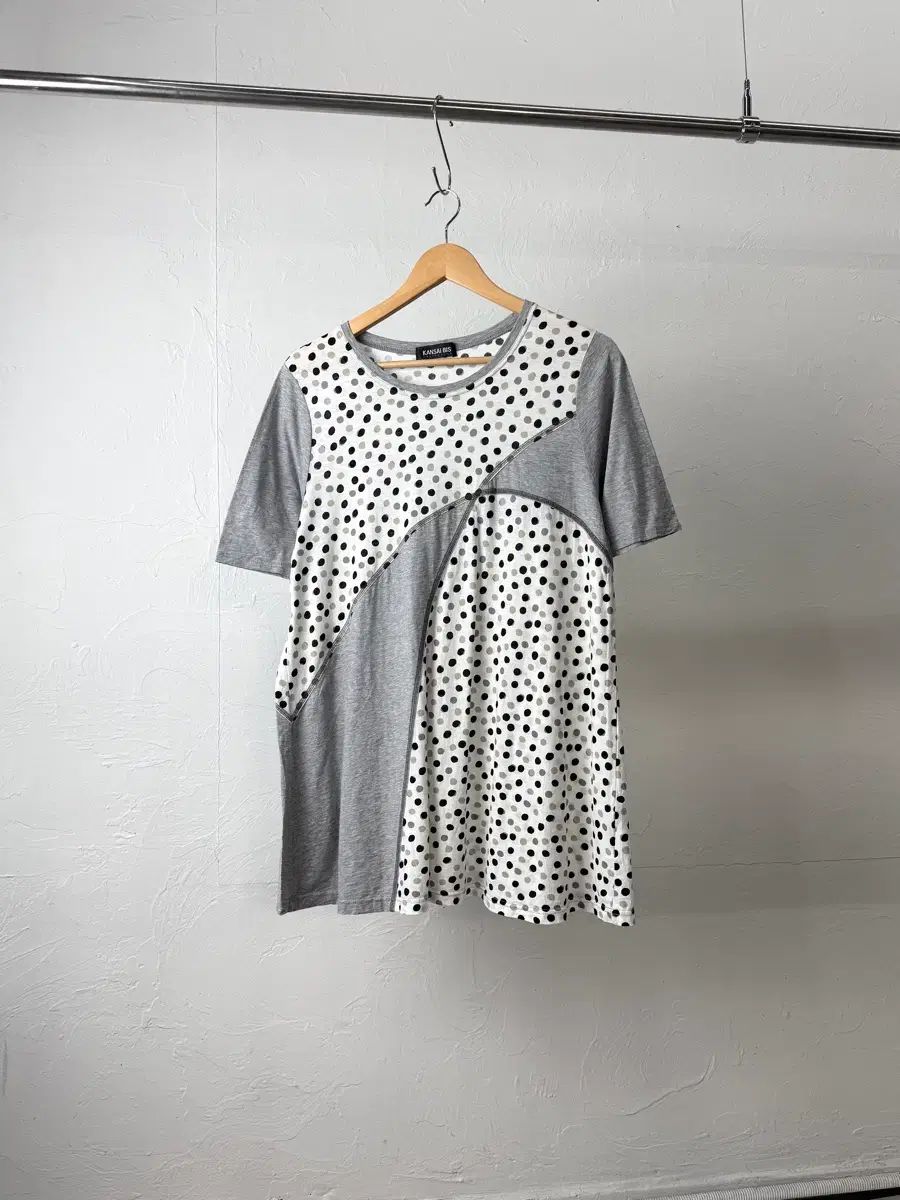 カンサイビス ドットスリットTシャツ 6,372円