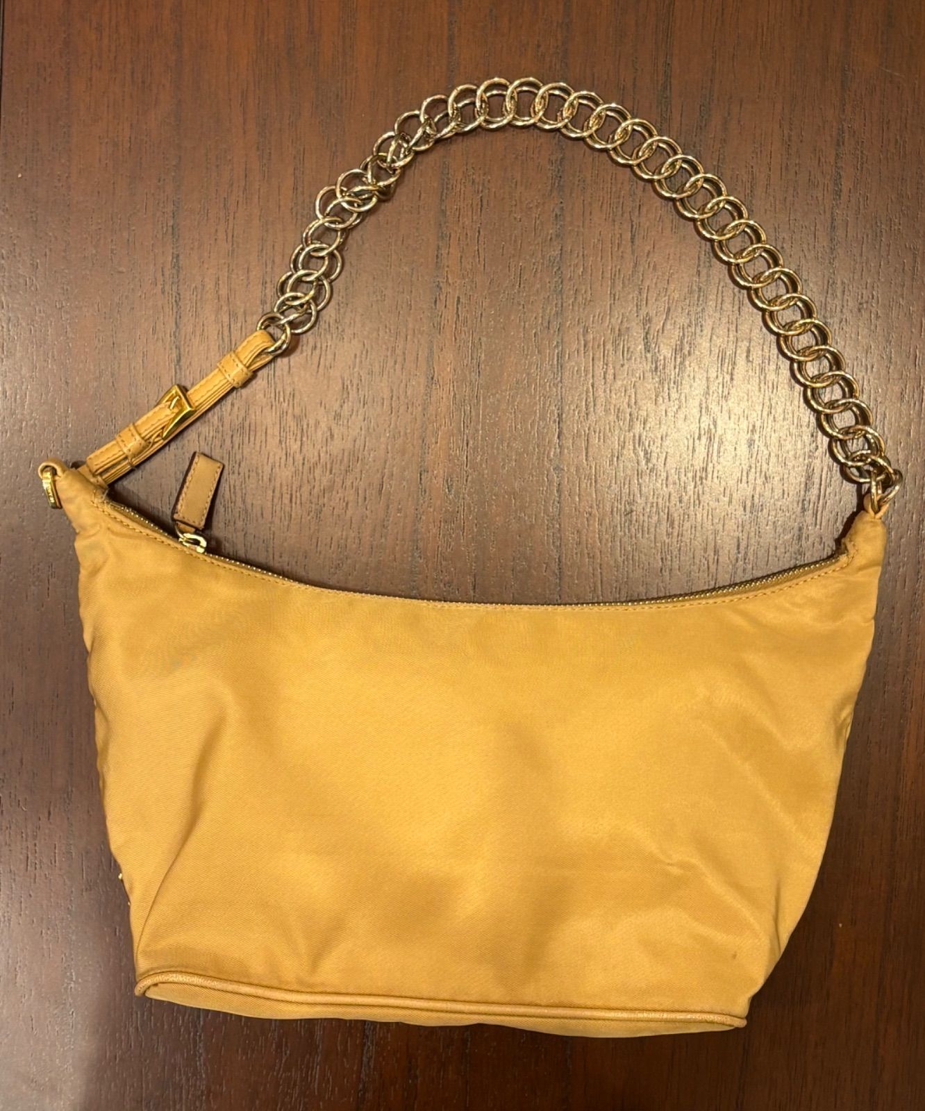 人気】PRADA プラダ ナイロン チェーン ショルダーバッグ ベージュ