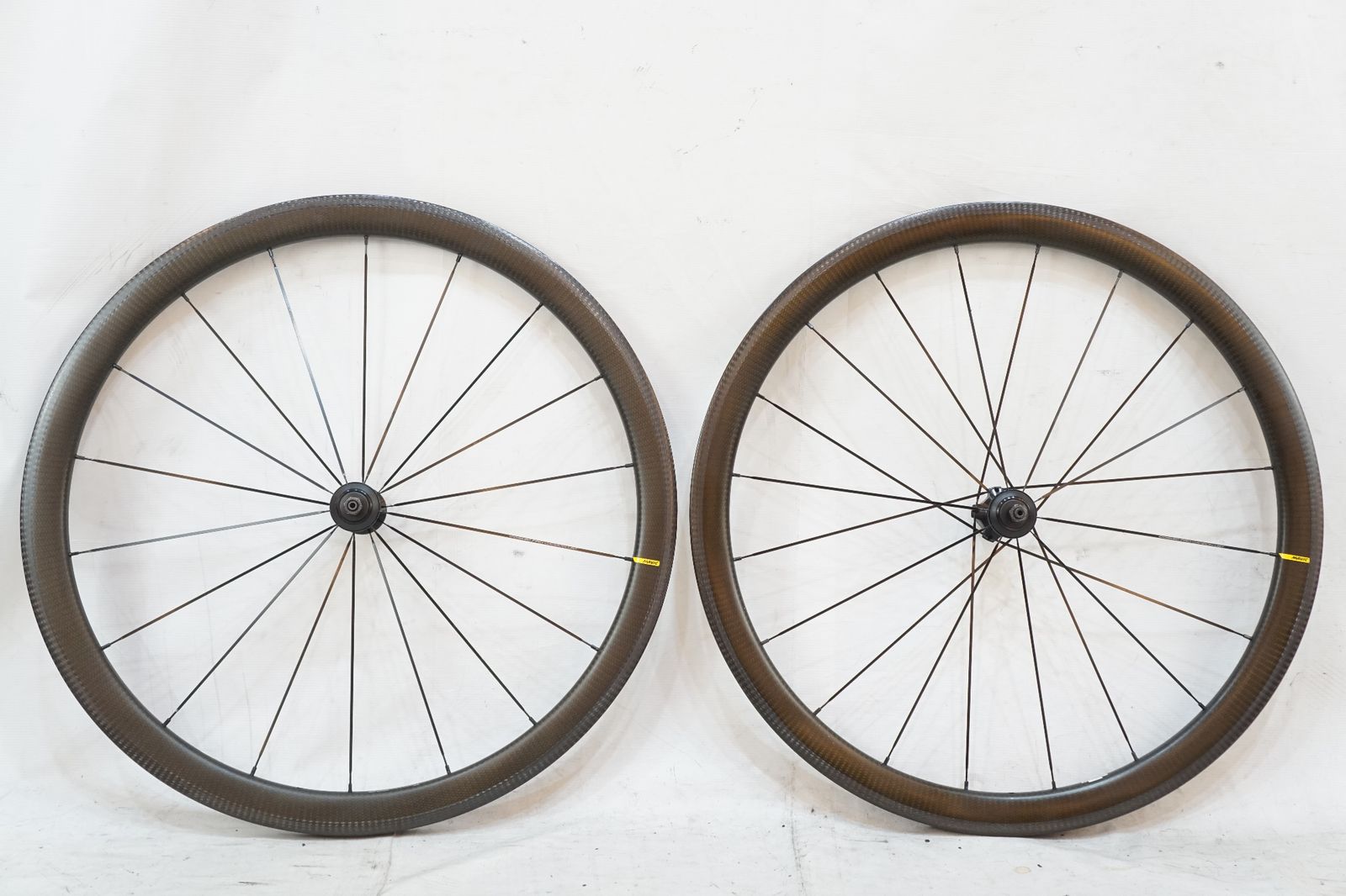 MAVIC 「マビック」 COSMIC PRO CARBON UST シマノ11速 ホイールセット / バイチャリ浦和ベース