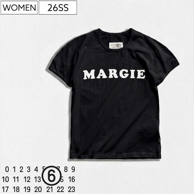 【定価56,100円(税込)】 MM6 Maison Margiela エムエムシックス メゾンマルジェラ 愛着をデザインへと昇華させた一着！大切にされてきた宝物に出会ったようなフロッキーロゴヴィンテージジャージーTシャツ ジャージー ブラックステッチ 半袖 37,115円