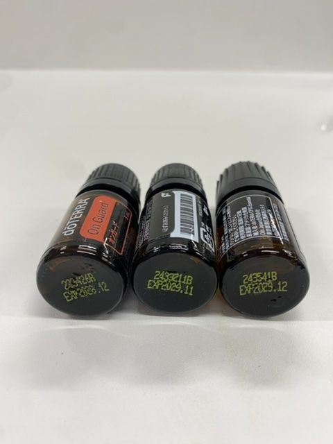 J3377 K ドテラ オンガード 5mL／ドテラ ラベンダー 5mL／ドテラ