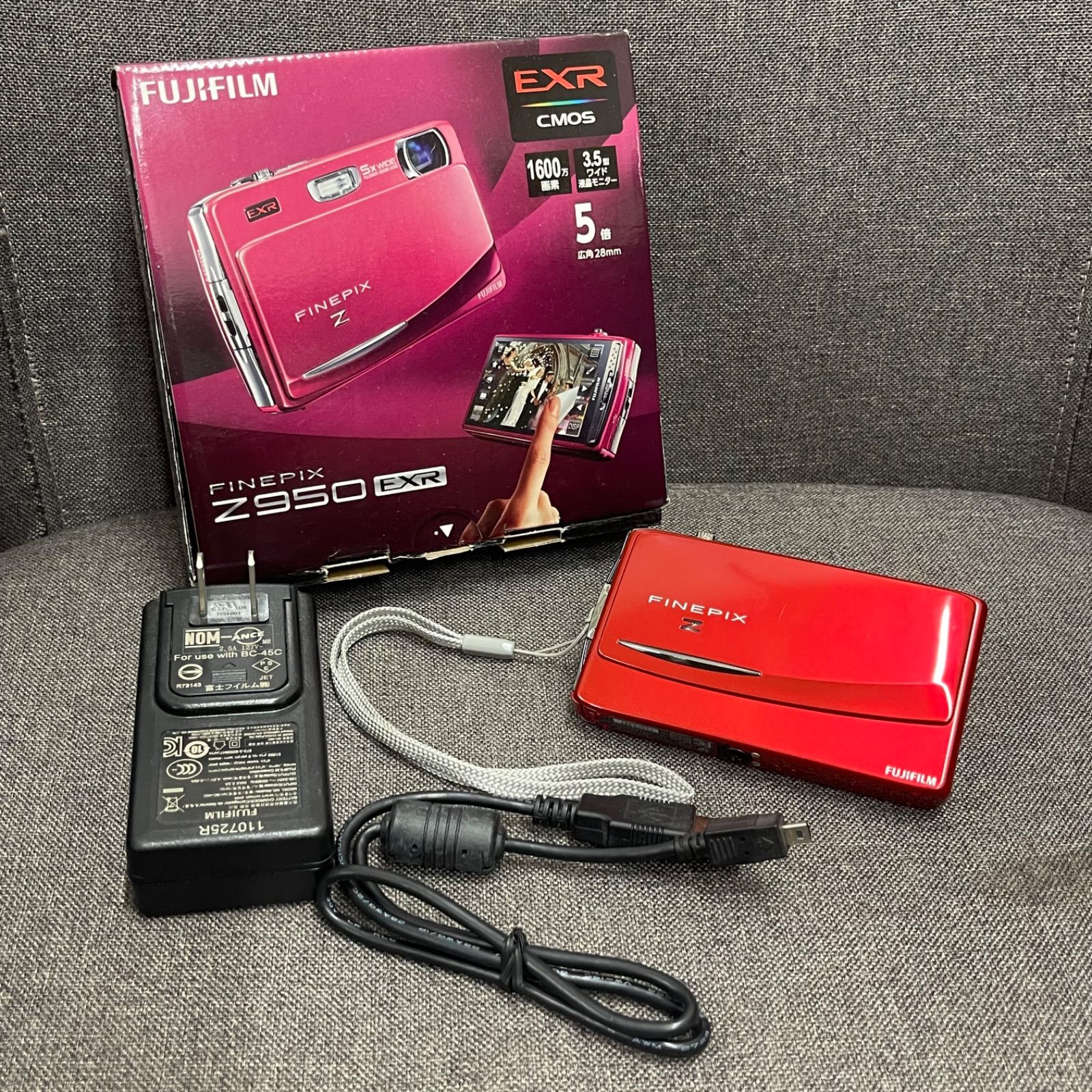 NPA】ジャンク FUJIFILM FINEPIX Z950EXR 富士フィルム デジカメ