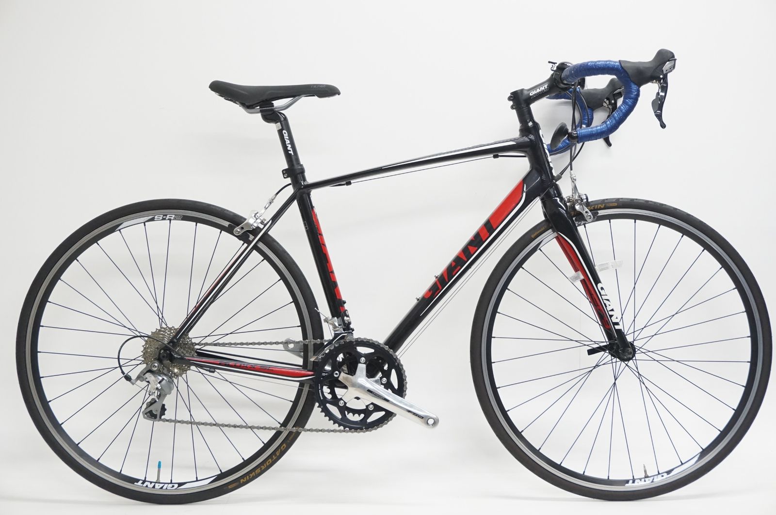 GIANT 「ジャイアント」 DEFY2 2012年モデル ロードバイク / バイチャリ福岡店