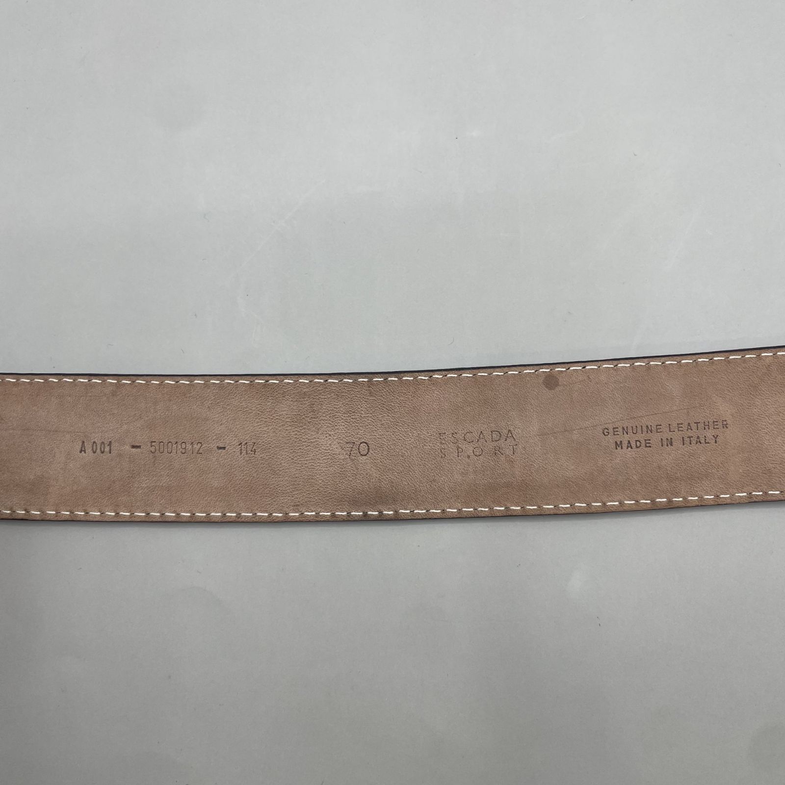 美品 ESCADA SPORT エスカーダ ベルト ロゴ シルバー金具 クロコ型押し 