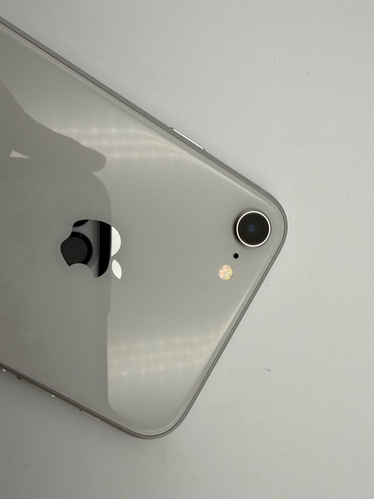 iPhone8 256GB シルバー SIMフリー バッテリー100% - メルカリ