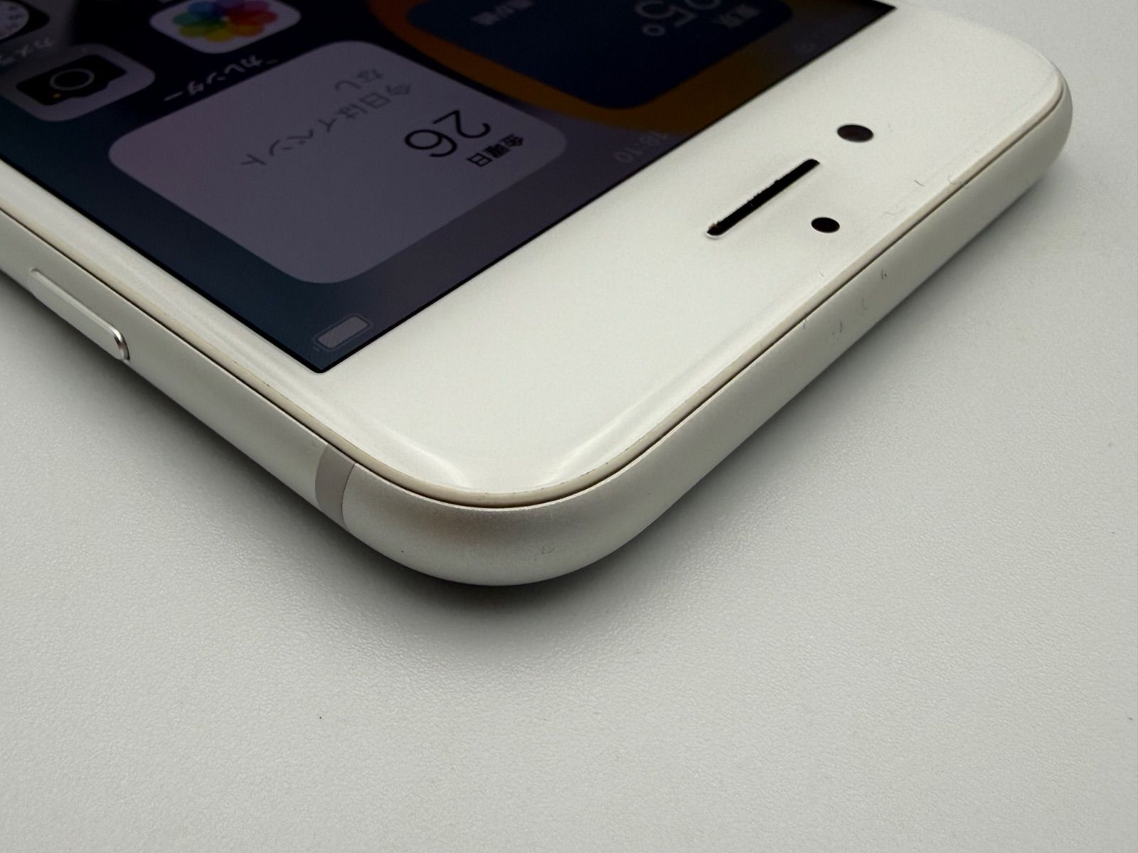 iPhone8 256GB シルバー SIMフリー バッテリー100% - メルカリ