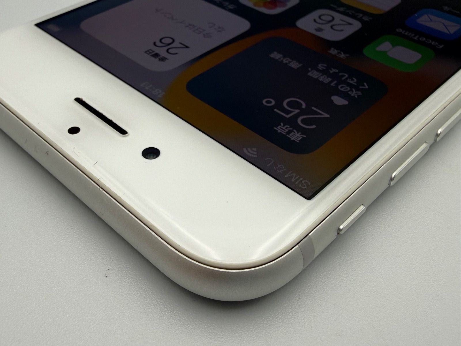 iPhone8 256GB シルバー SIMフリー バッテリー100% - メルカリ