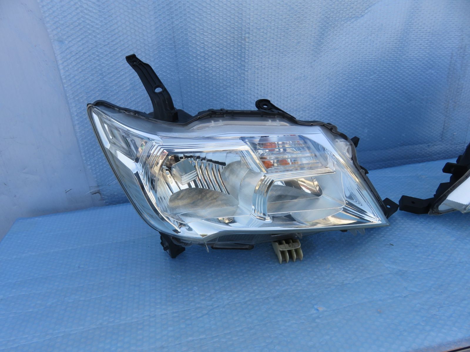 ☆SFC6873/レンズ綺麗/点灯OK 日産 C26 NC26 HC26 FC26 セレナ 純正