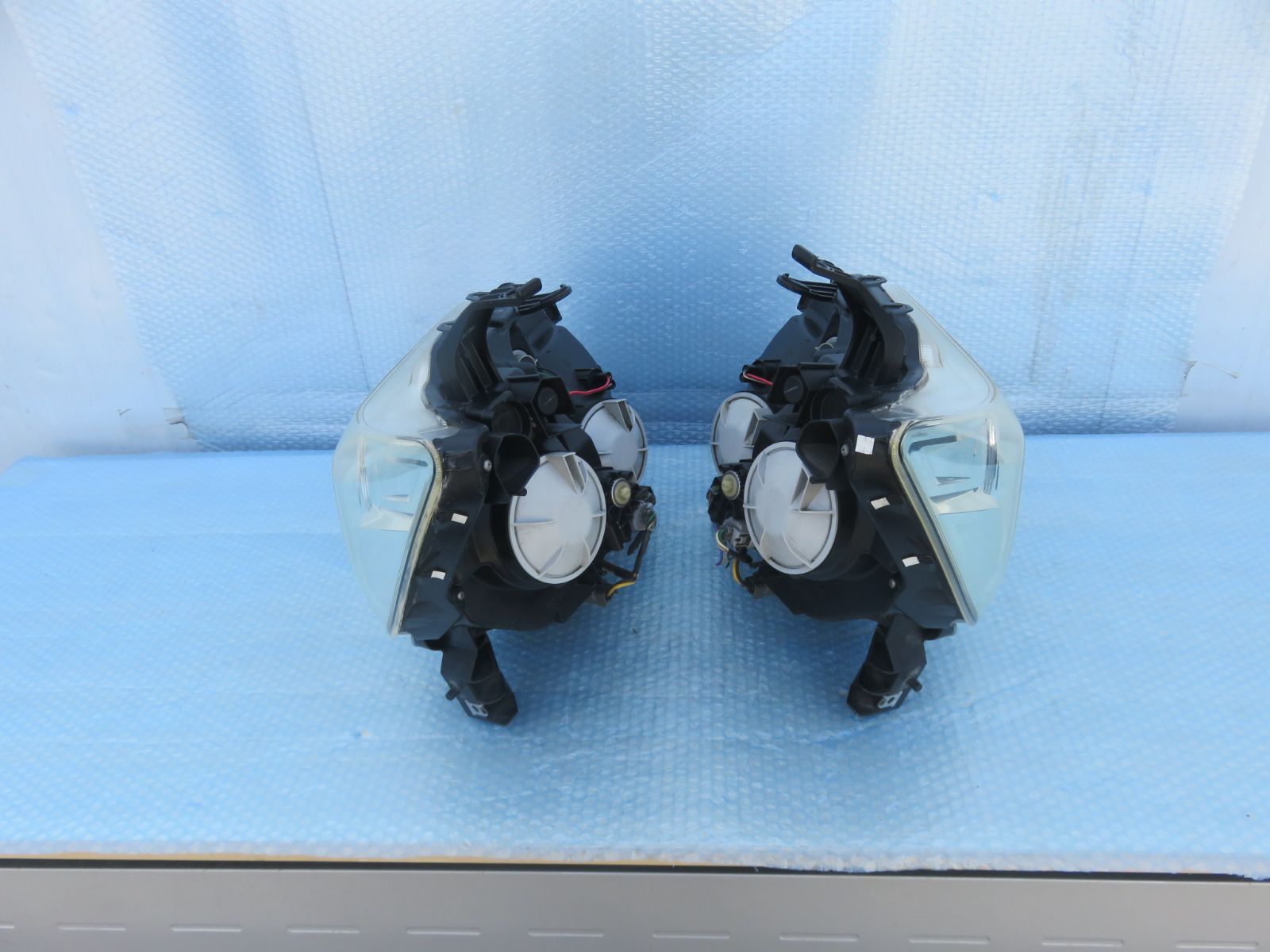 ☆SFC6873/レンズ綺麗/点灯OK 日産 C26 NC26 HC26 FC26 セレナ 純正