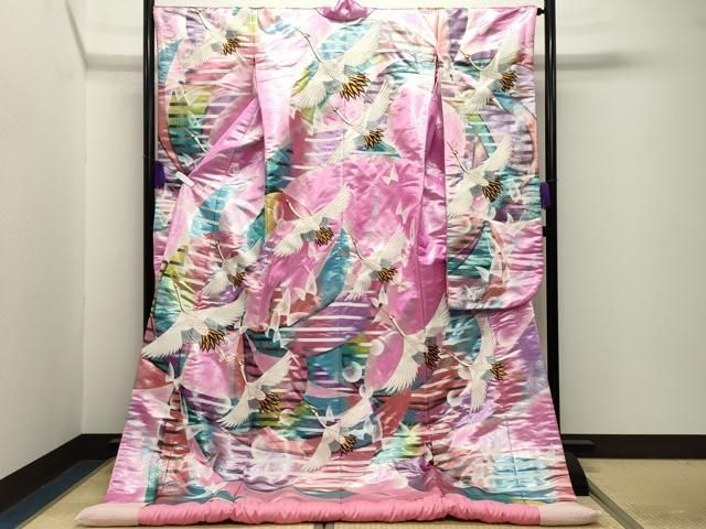 平和屋本店●色打掛　お引きずり　和装　婚礼　結婚式　花嫁　神社挙式　刺繍　飛鶴舞蝶文　暈し染め　銀彩　逸品　CABG4097gh