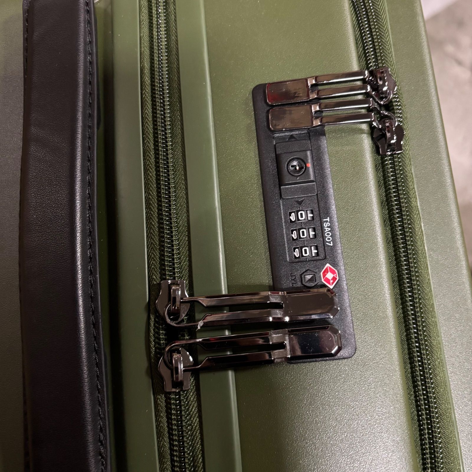 展示品・[エース] スーツケース 双輪キャスター Sサイズ(機内持込) 29L