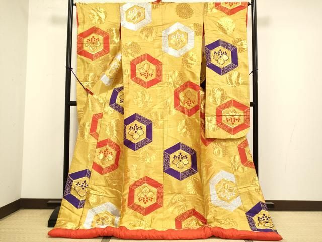 平和屋本店●色打掛　お引きずり　和装　婚礼　結婚式　花嫁　神社挙式　亀甲菊桐文　金銀糸　逸品　DABG3601du