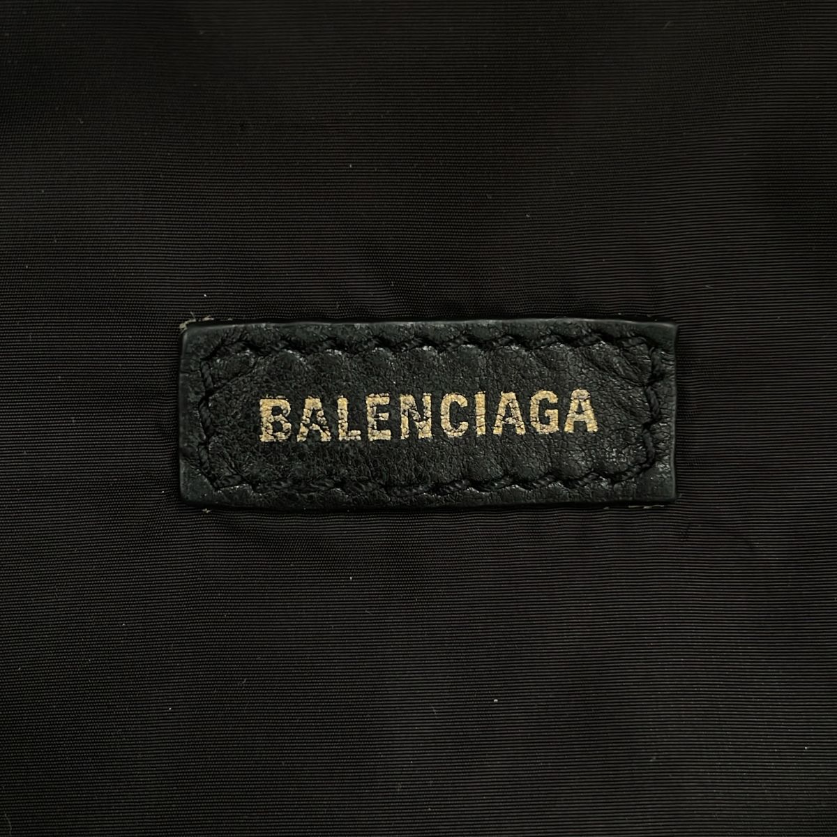 BALENCIAGA バレンシアガ ウェーブロゴ ウィール ウエストボディバッグ 