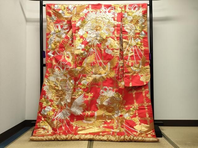 平和屋本店●色打掛　お引きずり　和装　婚礼　結婚式　花嫁　神社挙式　駒刺繍　御所車飛鶴花文　金銀糸　逸品　CABI0561gh 46,800円