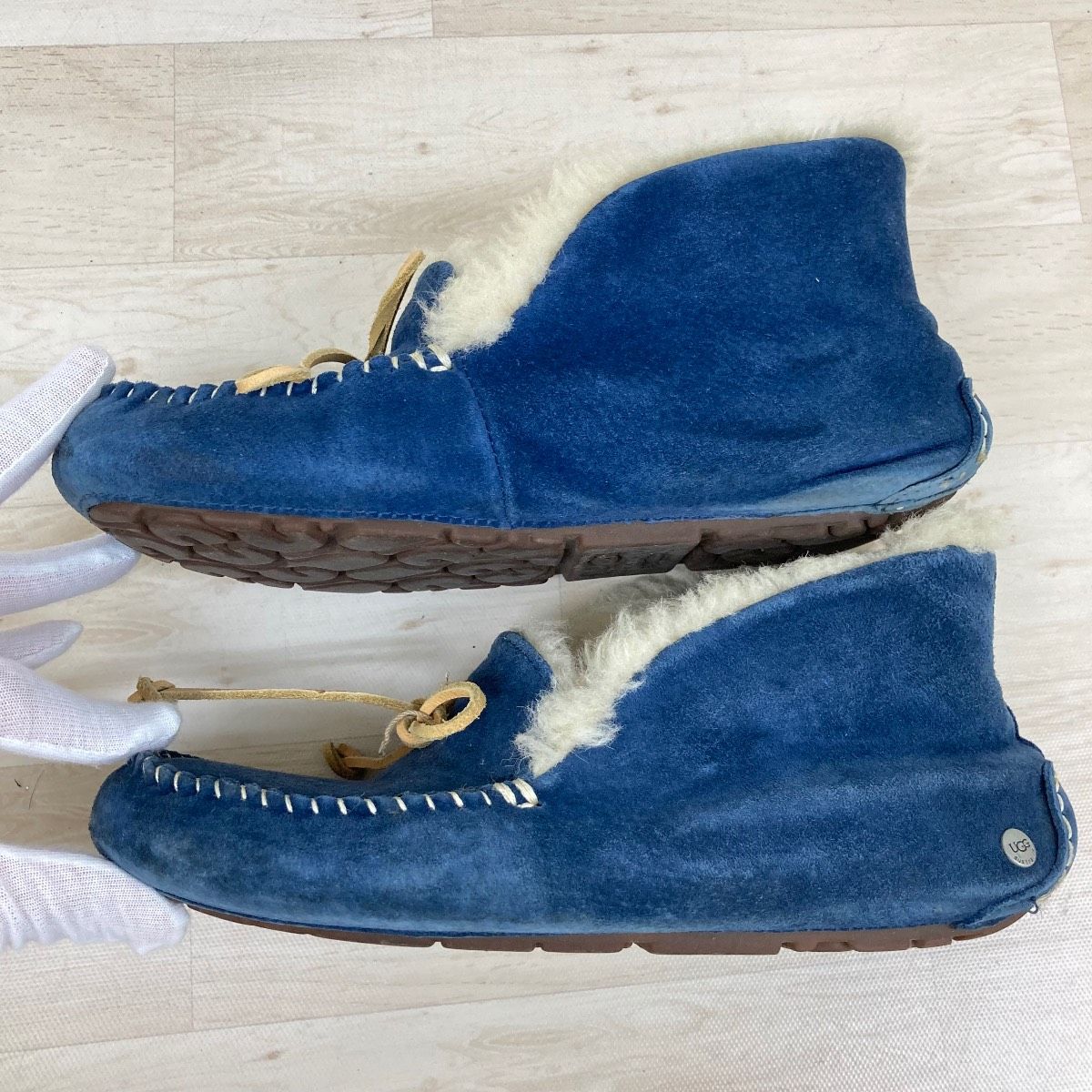 UGG australia モカシン/ローファー 23cm ネイビー ボア リボン S/N