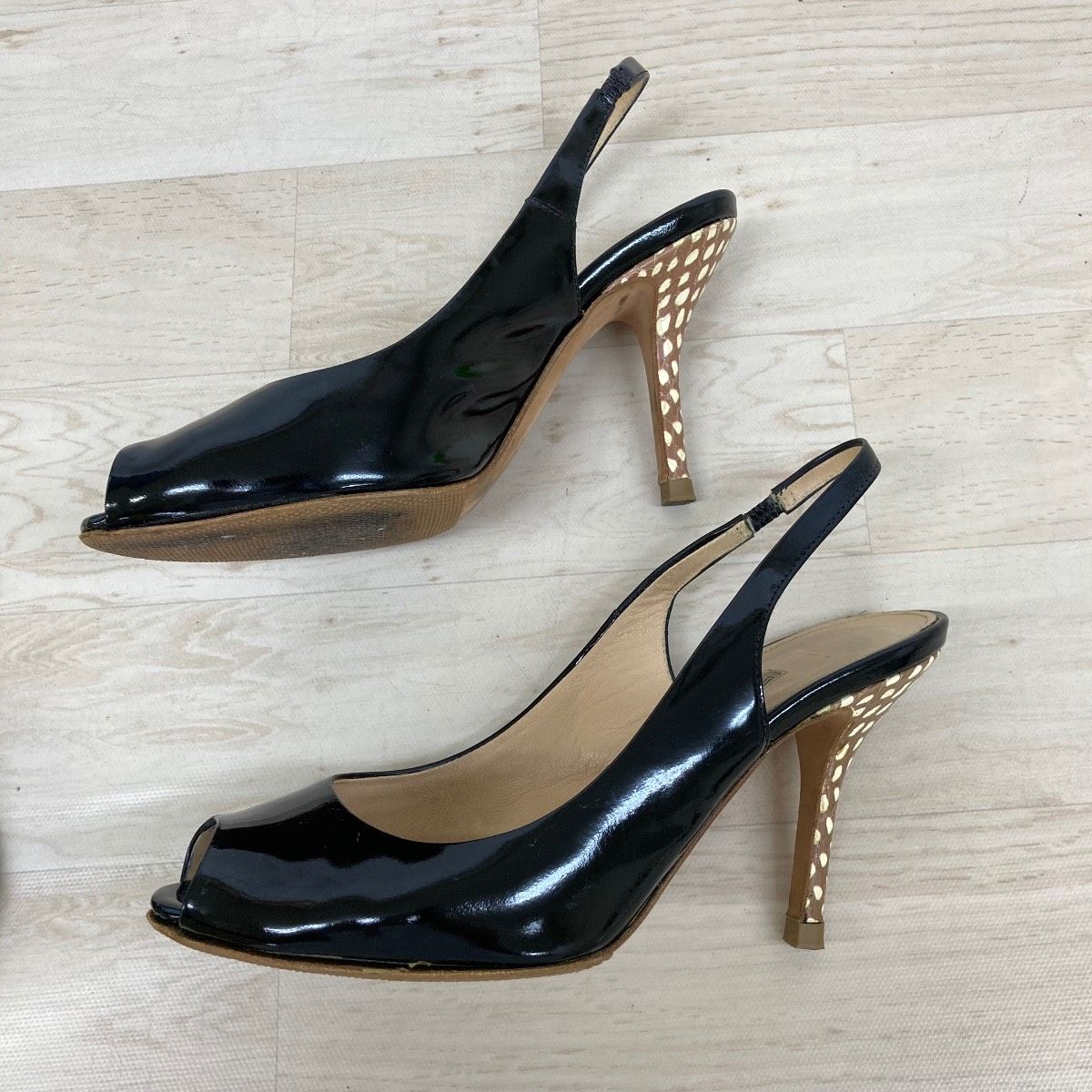 PELLICO ペリーコ オープントゥ パンプス バックストラップ エナメル