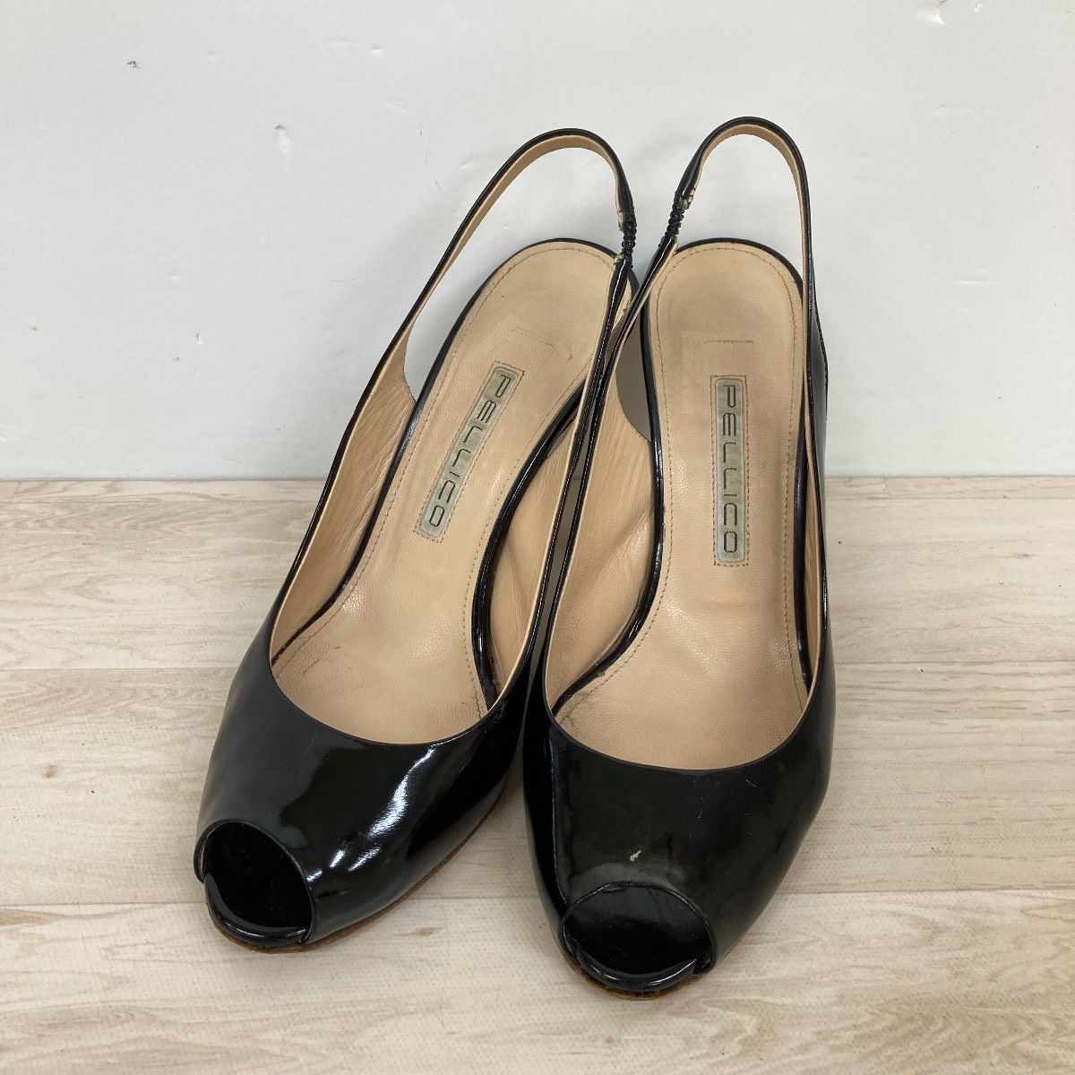 PELLICO ペリーコ オープントゥ パンプス バックストラップ エナメル
