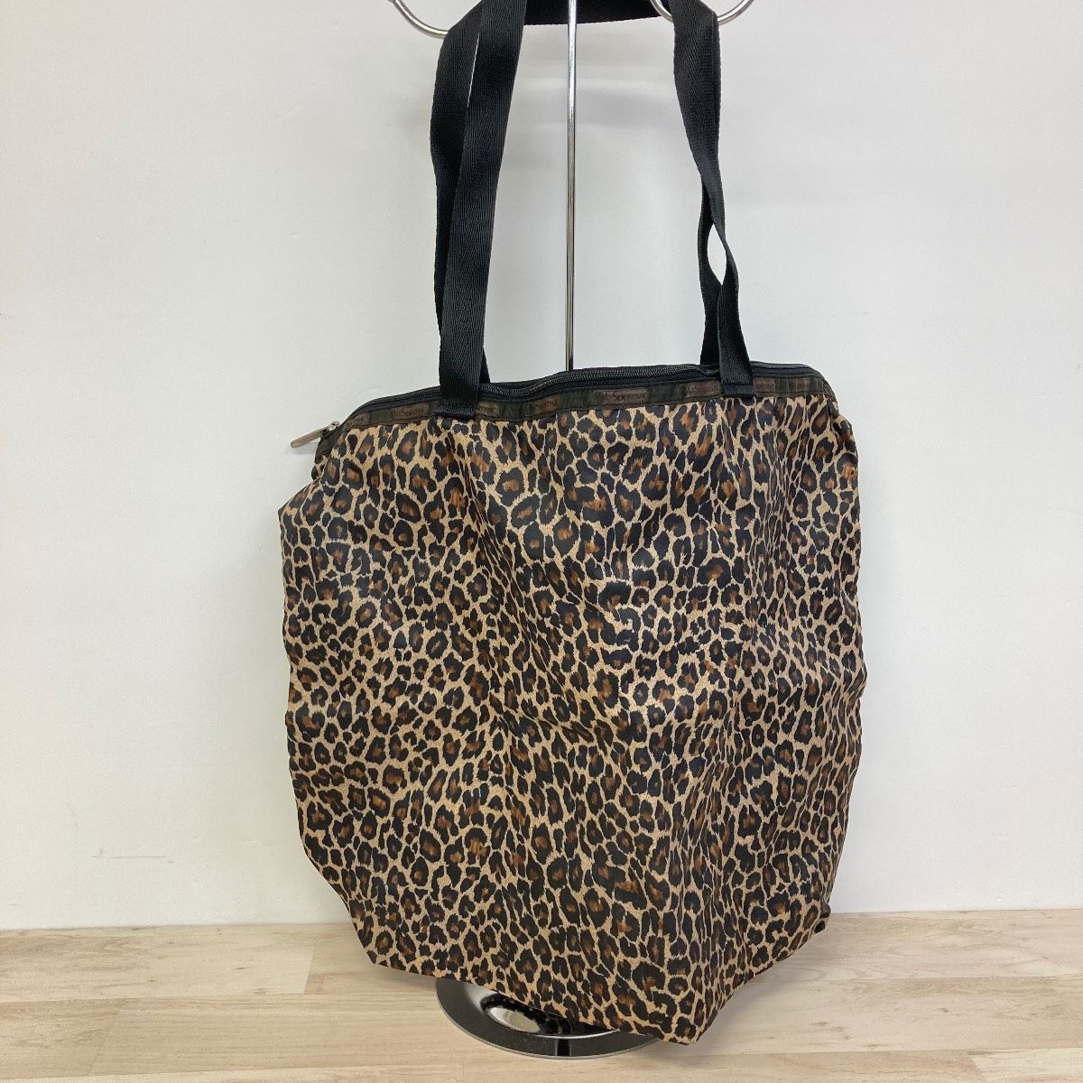 美品 LESPORTSAC/レスポートサック トートバッグ レオパード柄/ヒョウ
