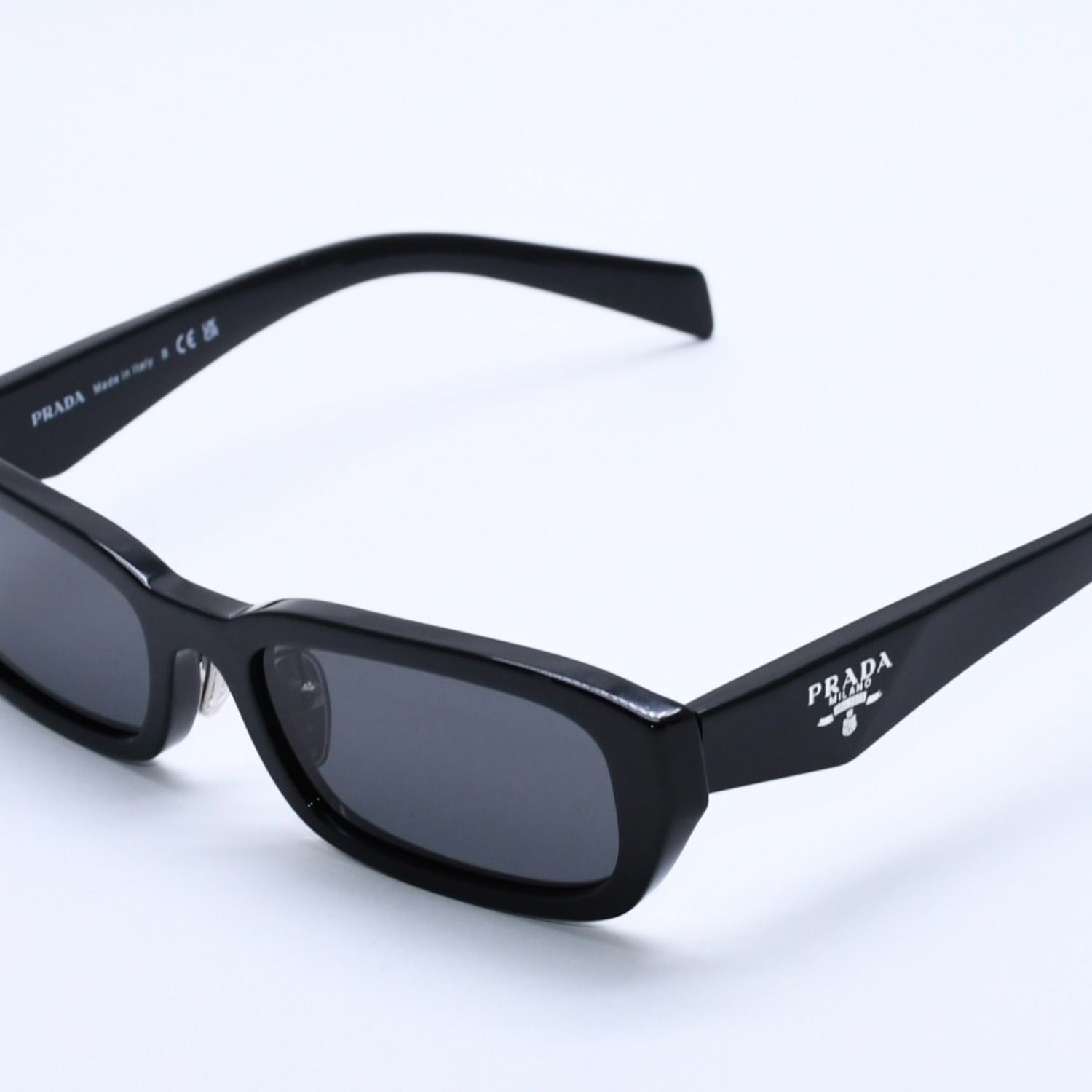 極美品 PRADA プラダ サングラス アイウェア SPR B06-F サイズ55□18 