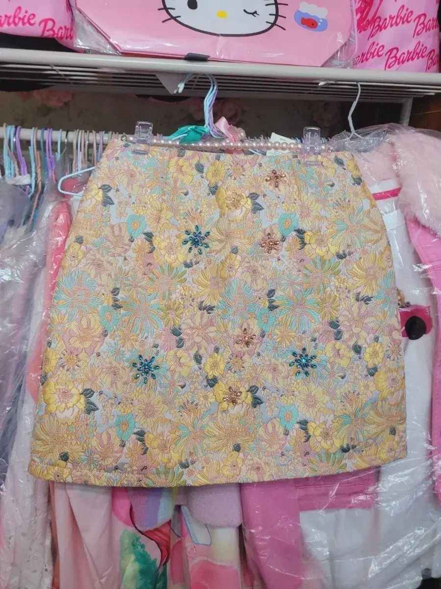 フローラル パータン 刺繍 수잊