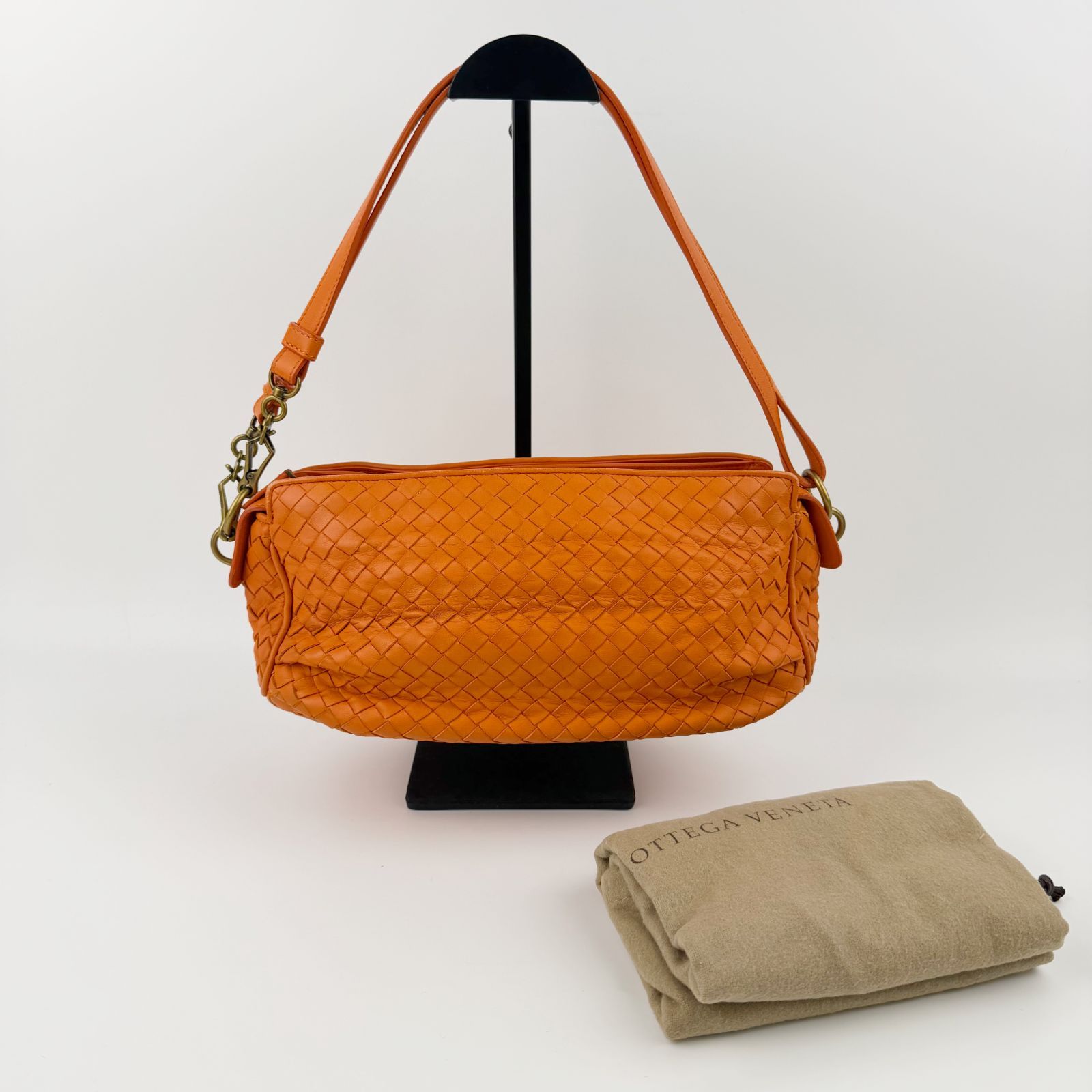 中古】BOTTEGA VENETA ボッテガヴェネタ イントレチャート ショルダー