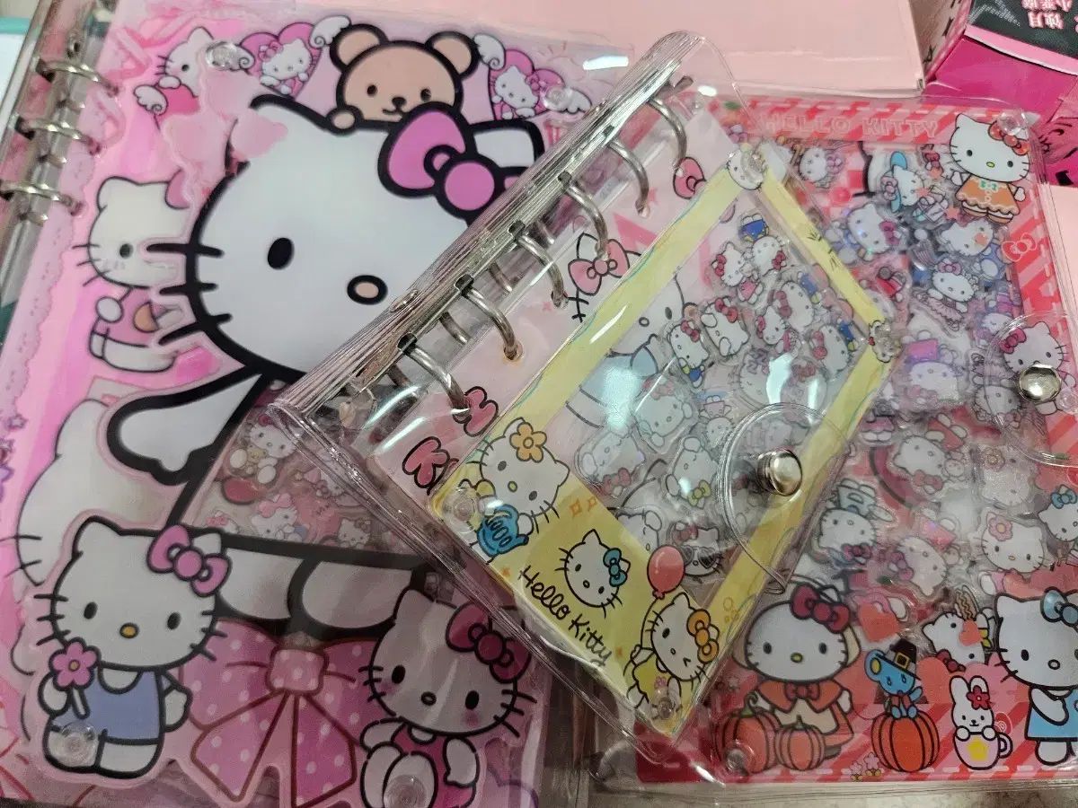 ハローキティダイアリー まとめ 大きいもの2個小さいもの1個 40出品