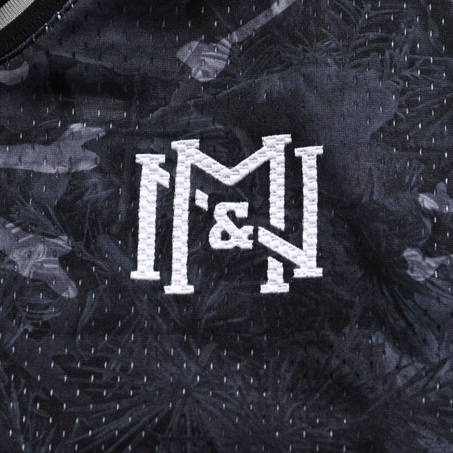 新品同様 Mitchell&Ness ミッチェルアンドネス × マスターマインド 
