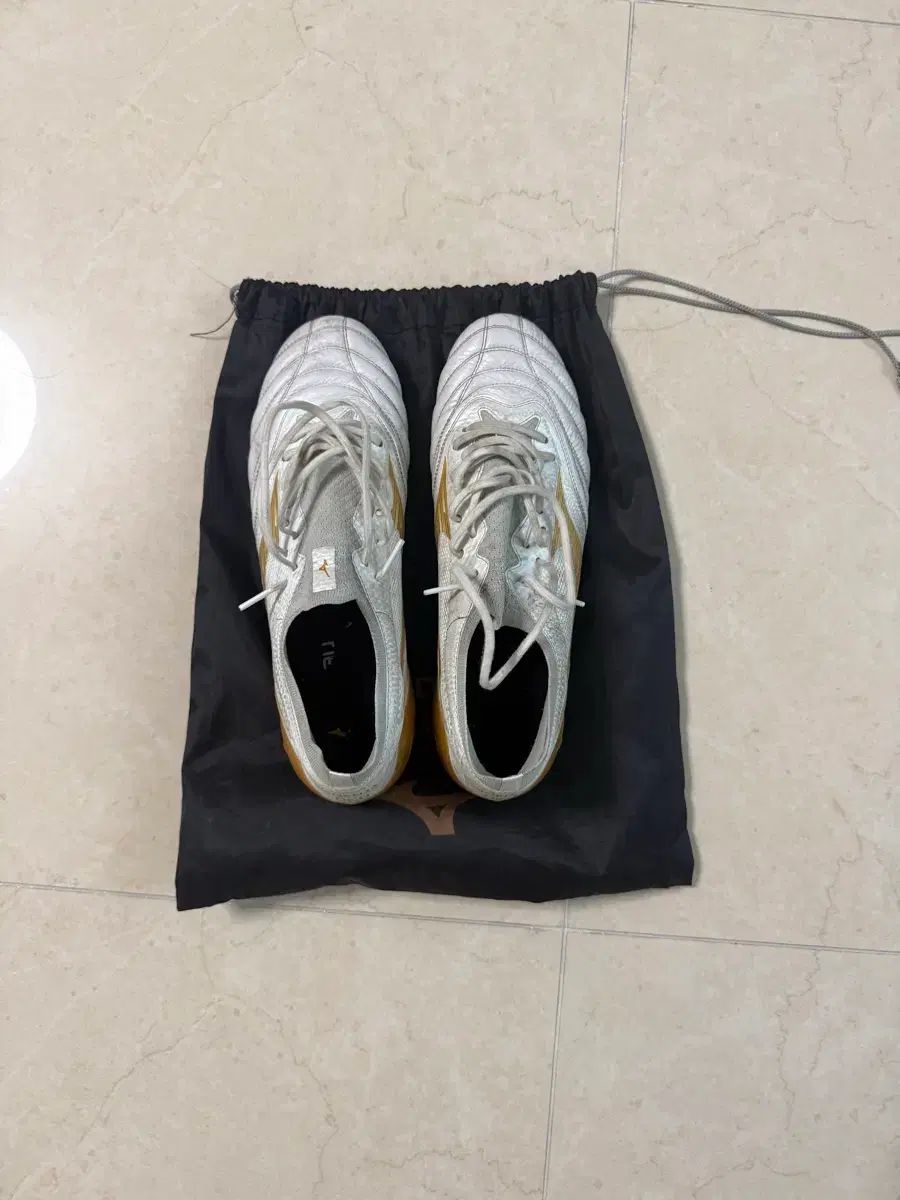 ミズノ サッカーシューズ モレリア 280