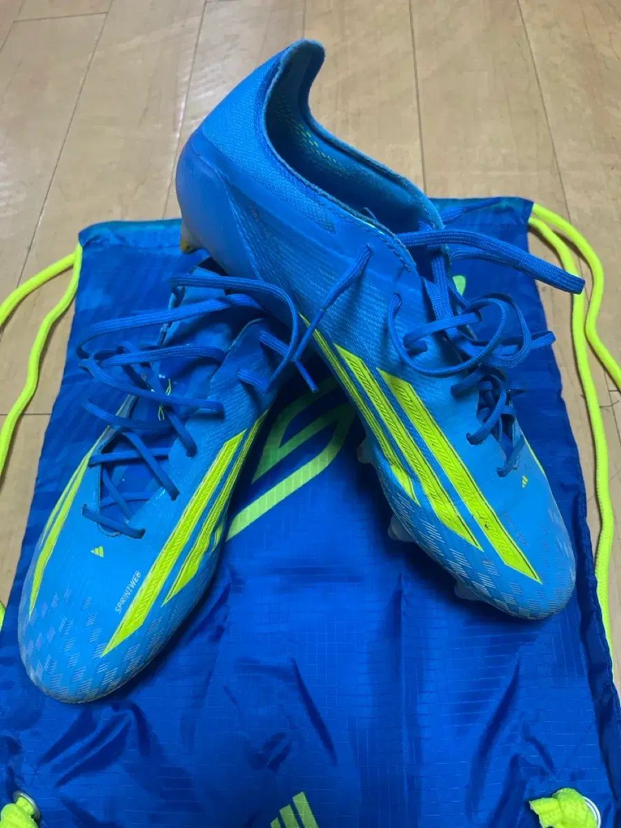 アディダス F50 エリート SG 270+ サッカーシューズ バッグ