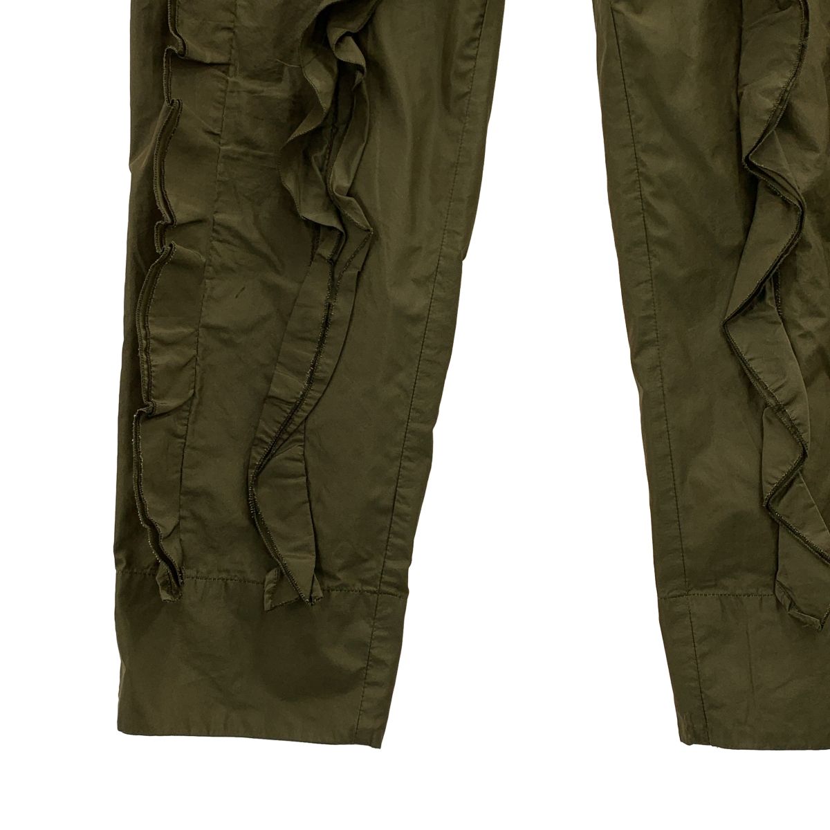 TOGA PULLA / トーガプルラ | 2025SS | MEMORY TAFFTA PANTS / フラワーモチーフ メモリータフタパンツ | 36 | カーキ | レディース TOGA PULLA / トーガプルラ | 2025SS | MEMORY TAFFTA PANTS / フラワーモチーフ メモリータフタパンツ | 36 | カーキ | レディース
