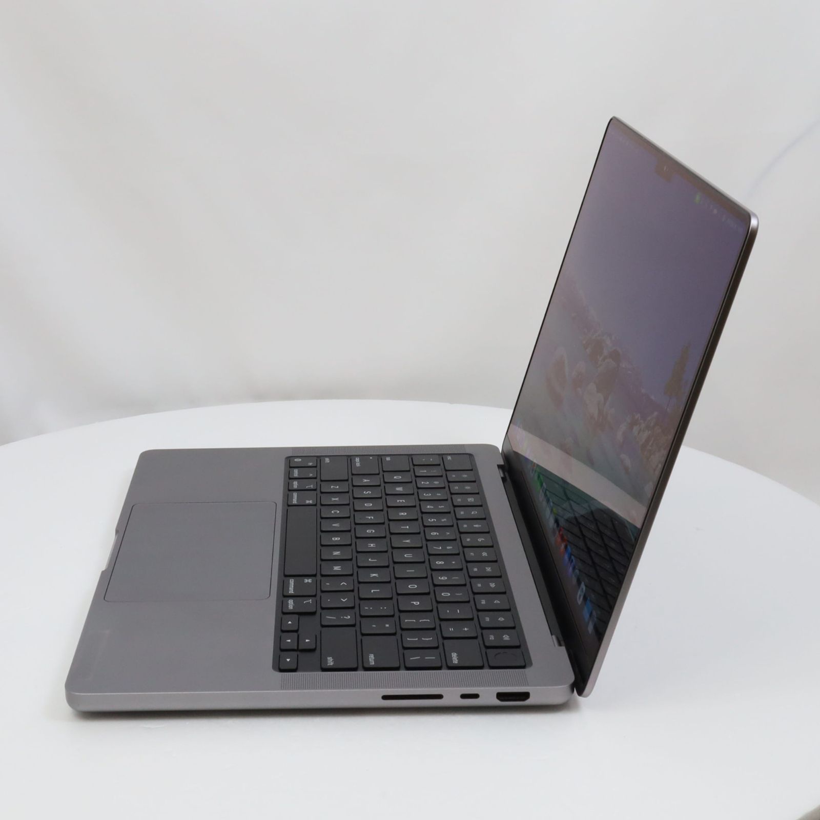 MacBook Pro 14
