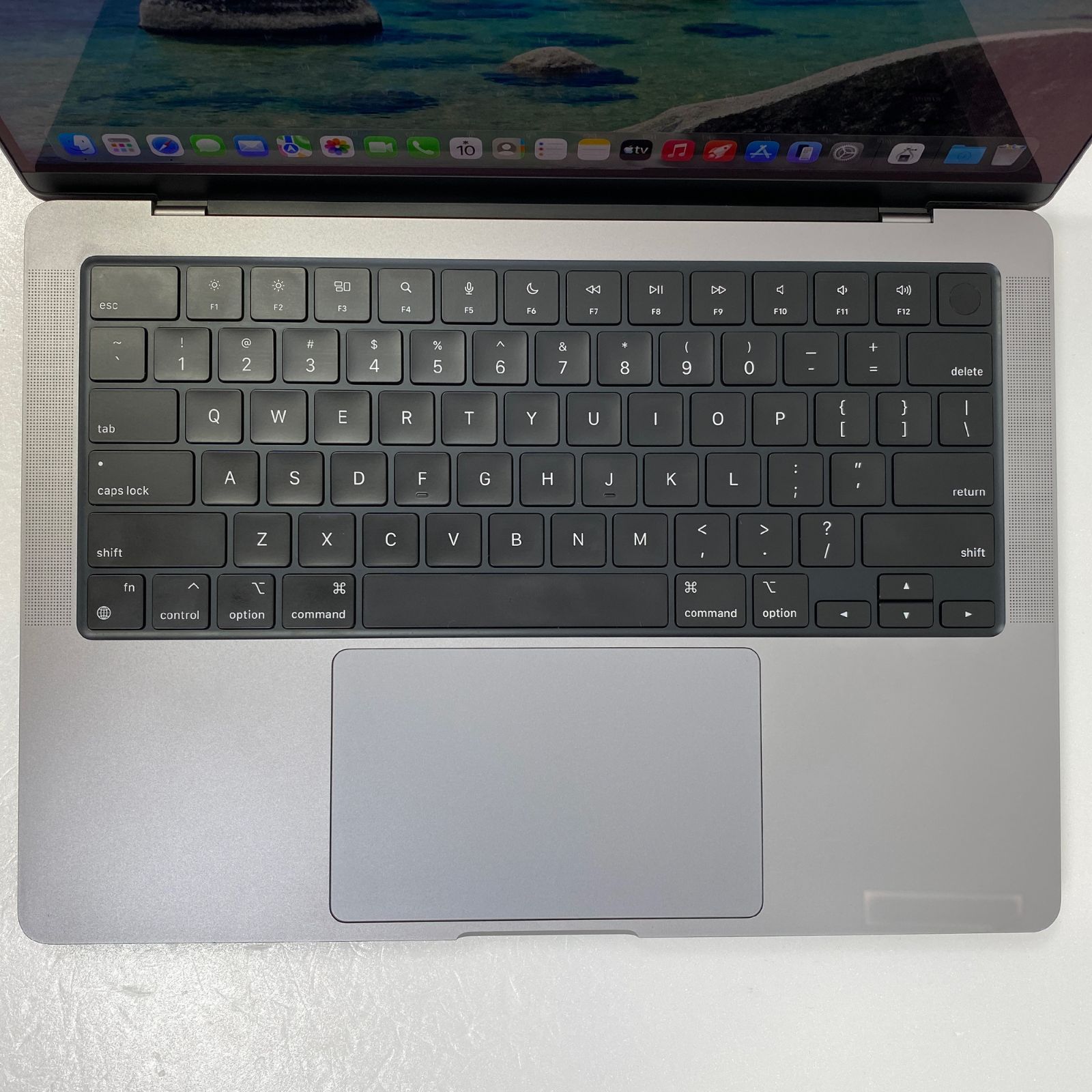 MacBook Pro 14