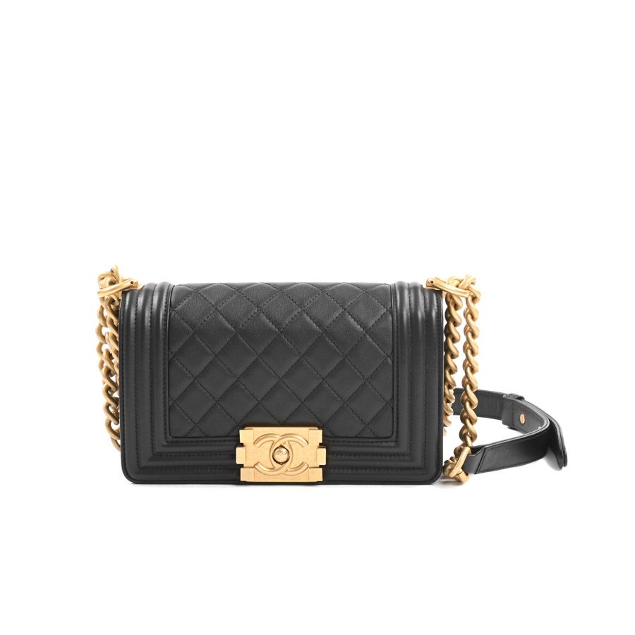 CHANEL シャネル ショルダーバッグ ボーイシャネルスモールハンドバッグ A67085