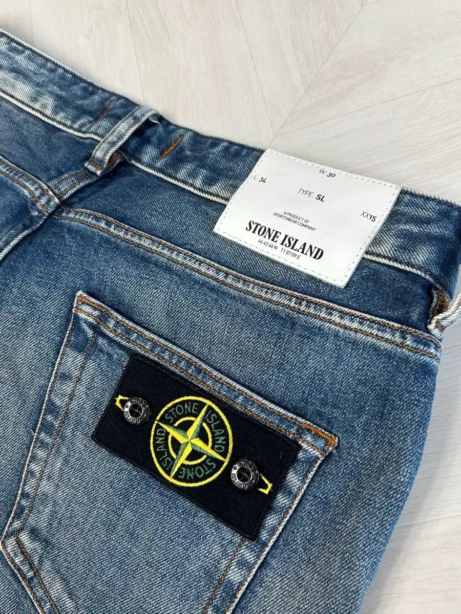 STONE ISLAND デニム ズボン 30 ほぼ新品