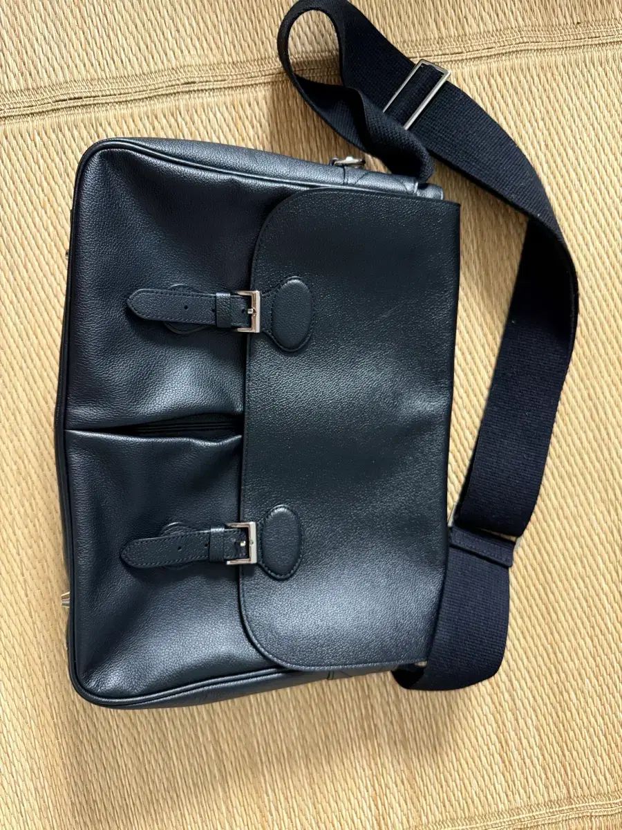 ネセサリーバッグ chestnut bag