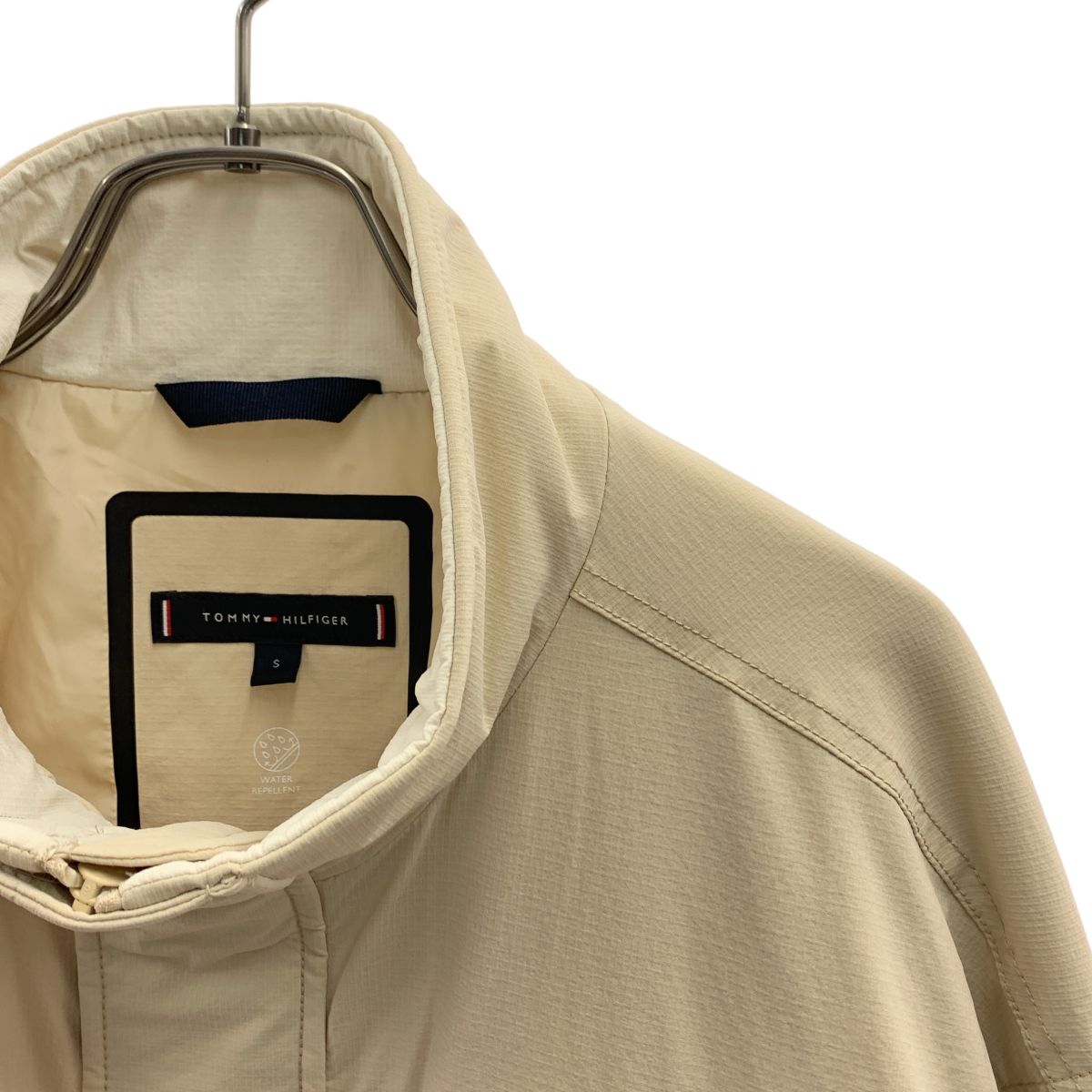   / トミーヒルフィガー | 2024AW | Urban Explorer / パデッド マウンテンジャケット | S | ライトベージュ | メンズ TOMMY HILFIGER / トミーヒルフィガー | 2024AW | Urban Explorer