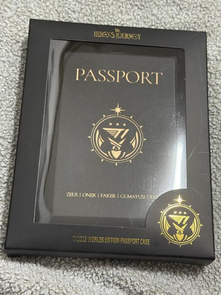 T1 23 worlds edition パスポートケース