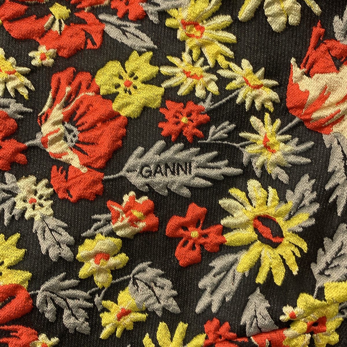 Ganni / ガニー | フラワー ジャガード パフスリーブ ペプラム