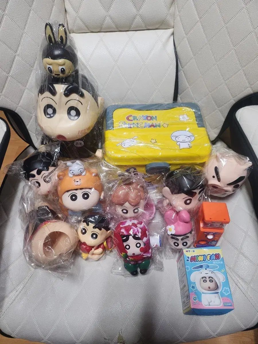 クレヨンしんちゃん フィギュア グッズ セット 出品