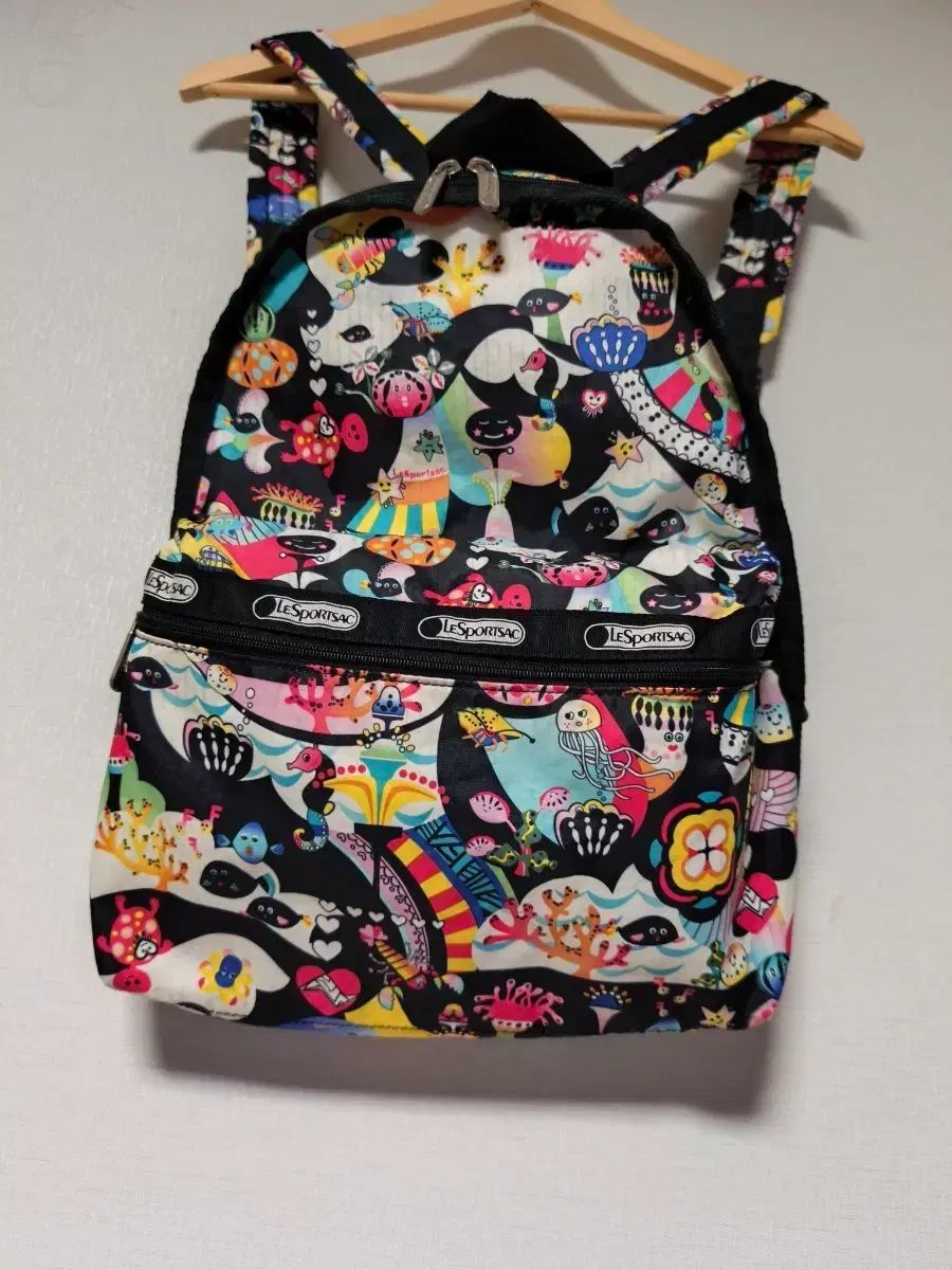 (限定モデルほぼ新品) LeSportsac マルチ バックパック