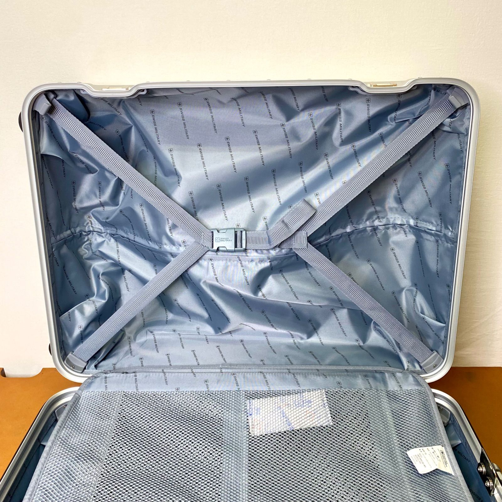 スイスミリタリー スーツケース プレミアム Cタイプ 24インチ 64L SM