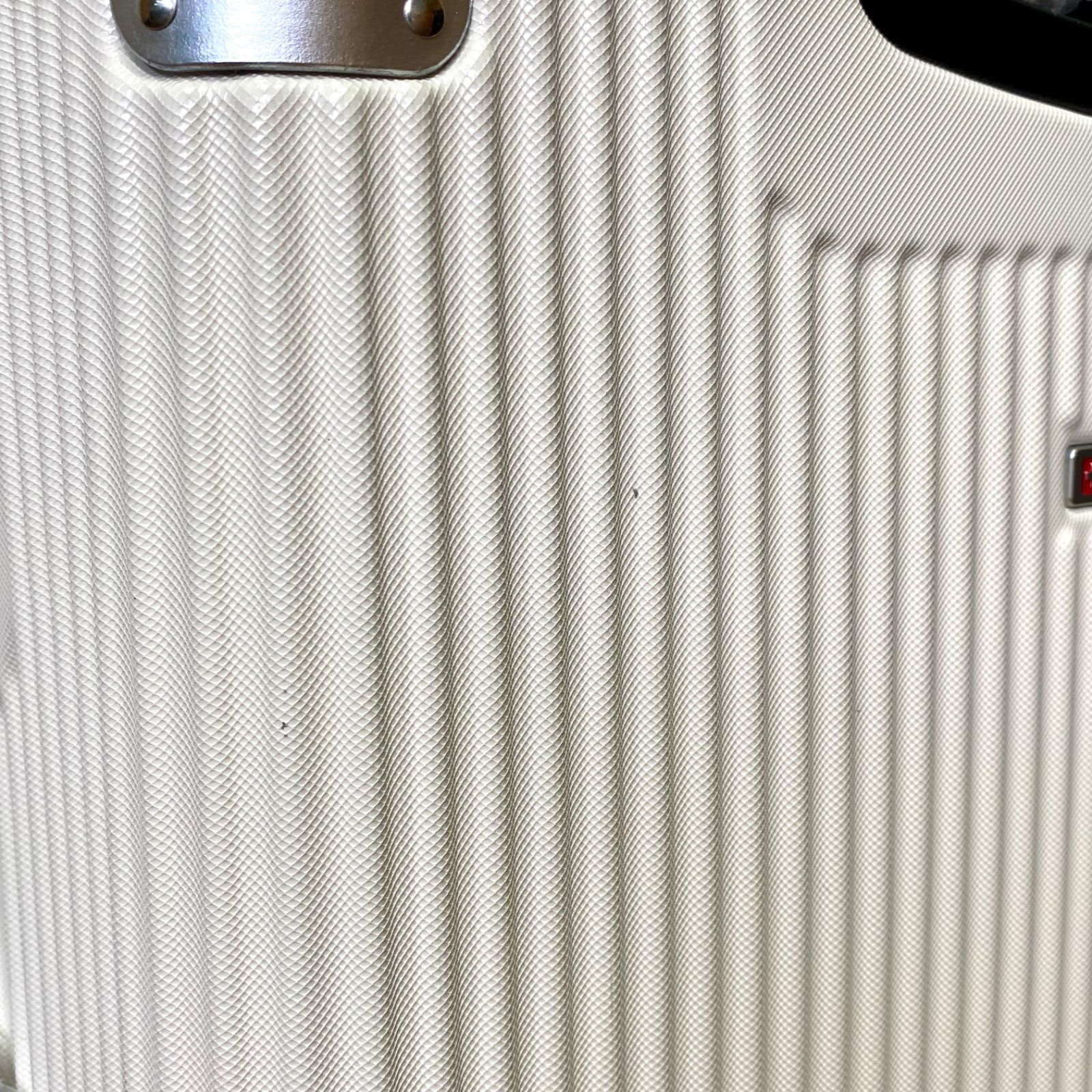 スイスミリタリー スーツケース プレミアム Cタイプ 24インチ 64L SM