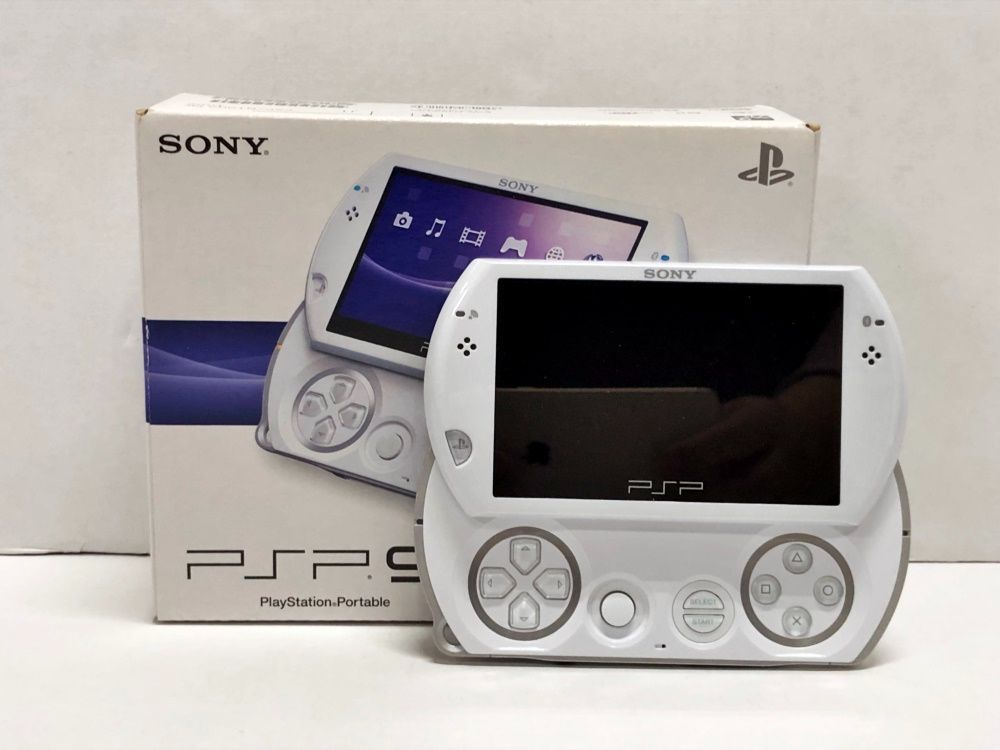 25. 【中古/動確済】PSP go 本体 パール・ホワイト (本体キズ/欠品物有)【併売品】
