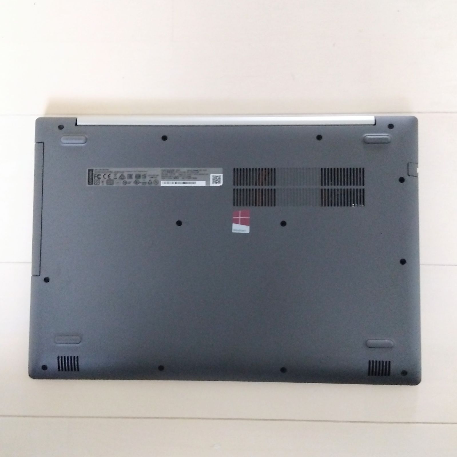 18✨Windows11✨HDD✨Lenovoノートパソコン✨カメラ＆Office付きPC