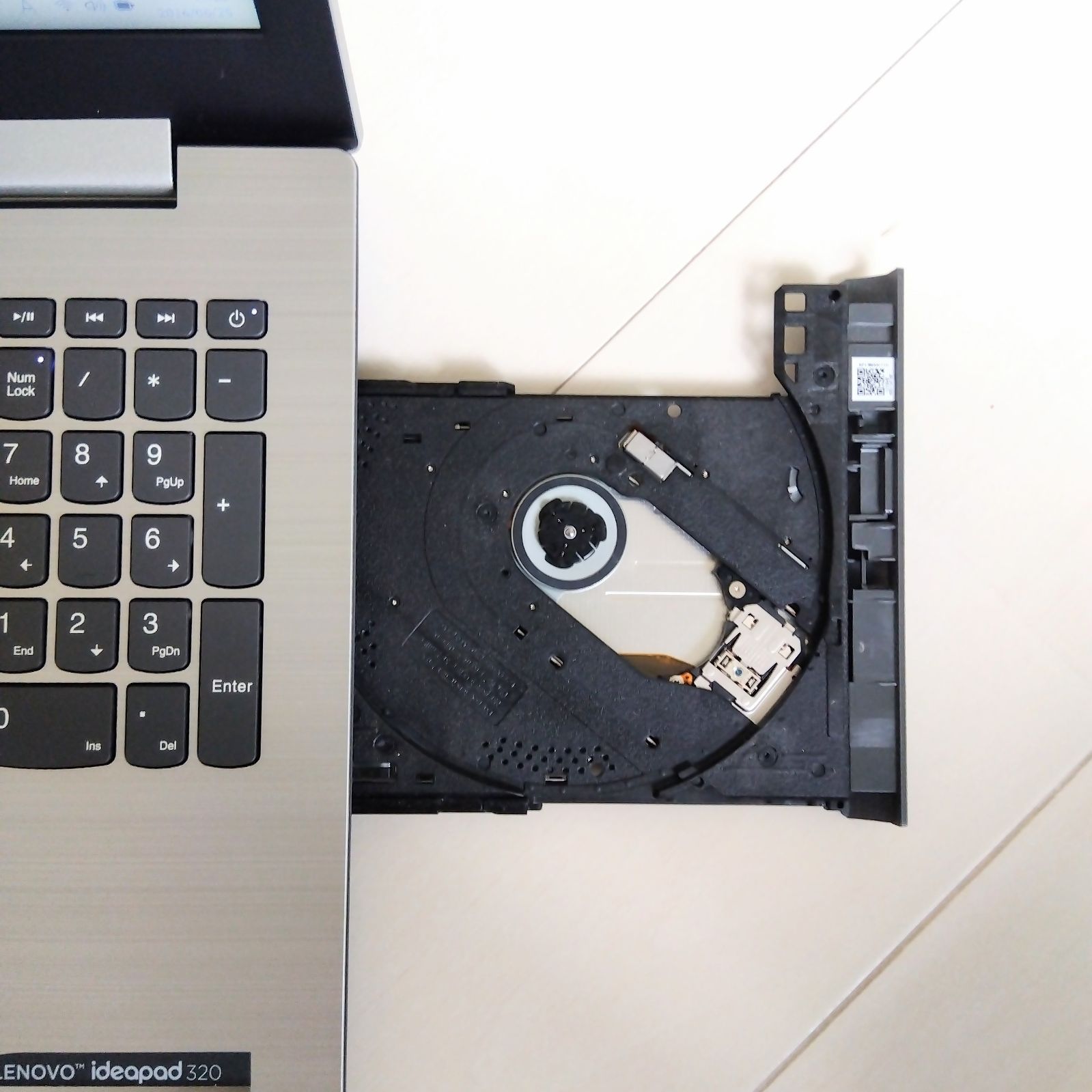 18✨Windows11✨HDD✨Lenovoノートパソコン✨カメラ＆Office付きPC