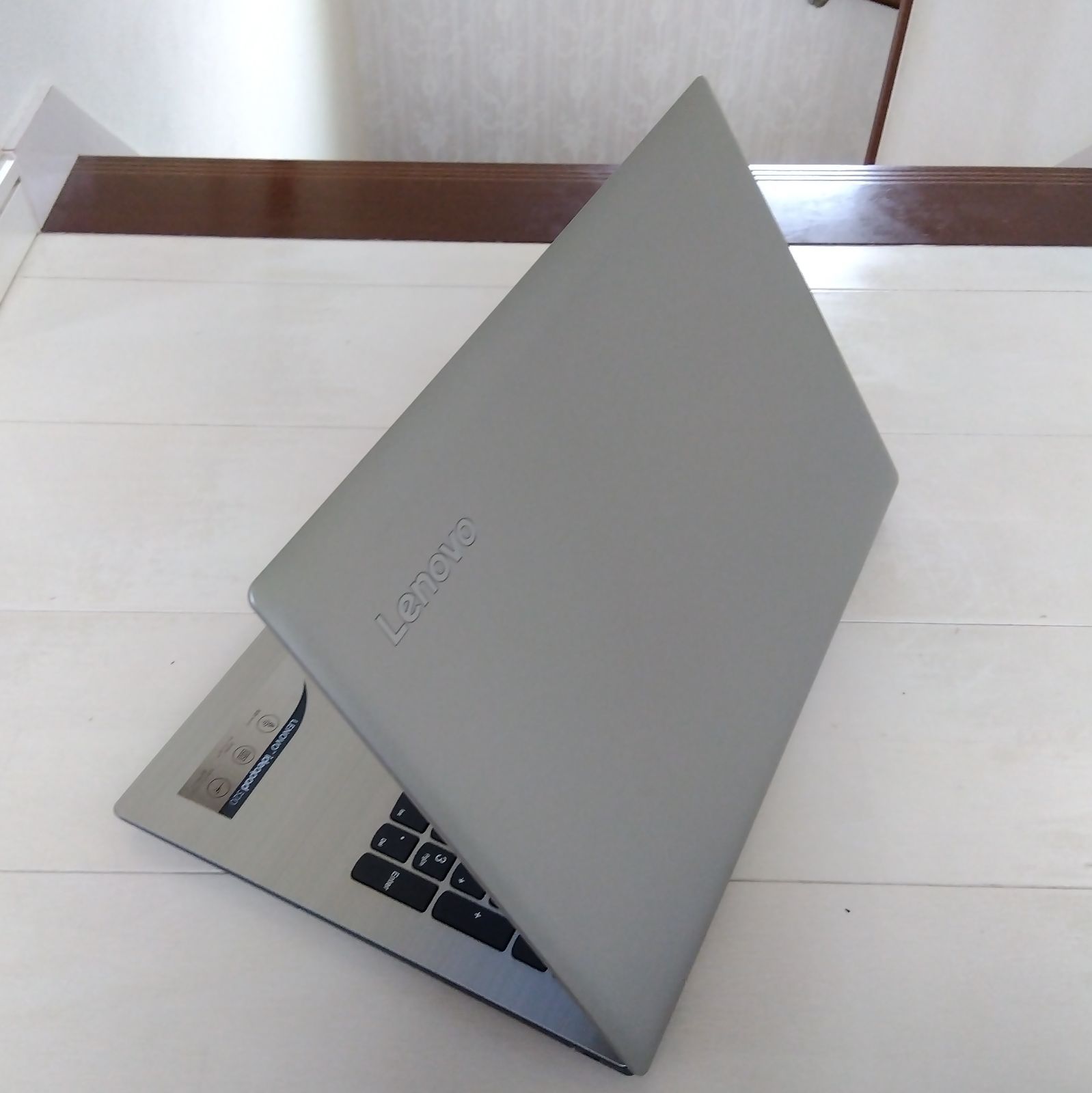 18✨Windows11✨HDD✨Lenovoノートパソコン✨カメラ＆Office付きPC
