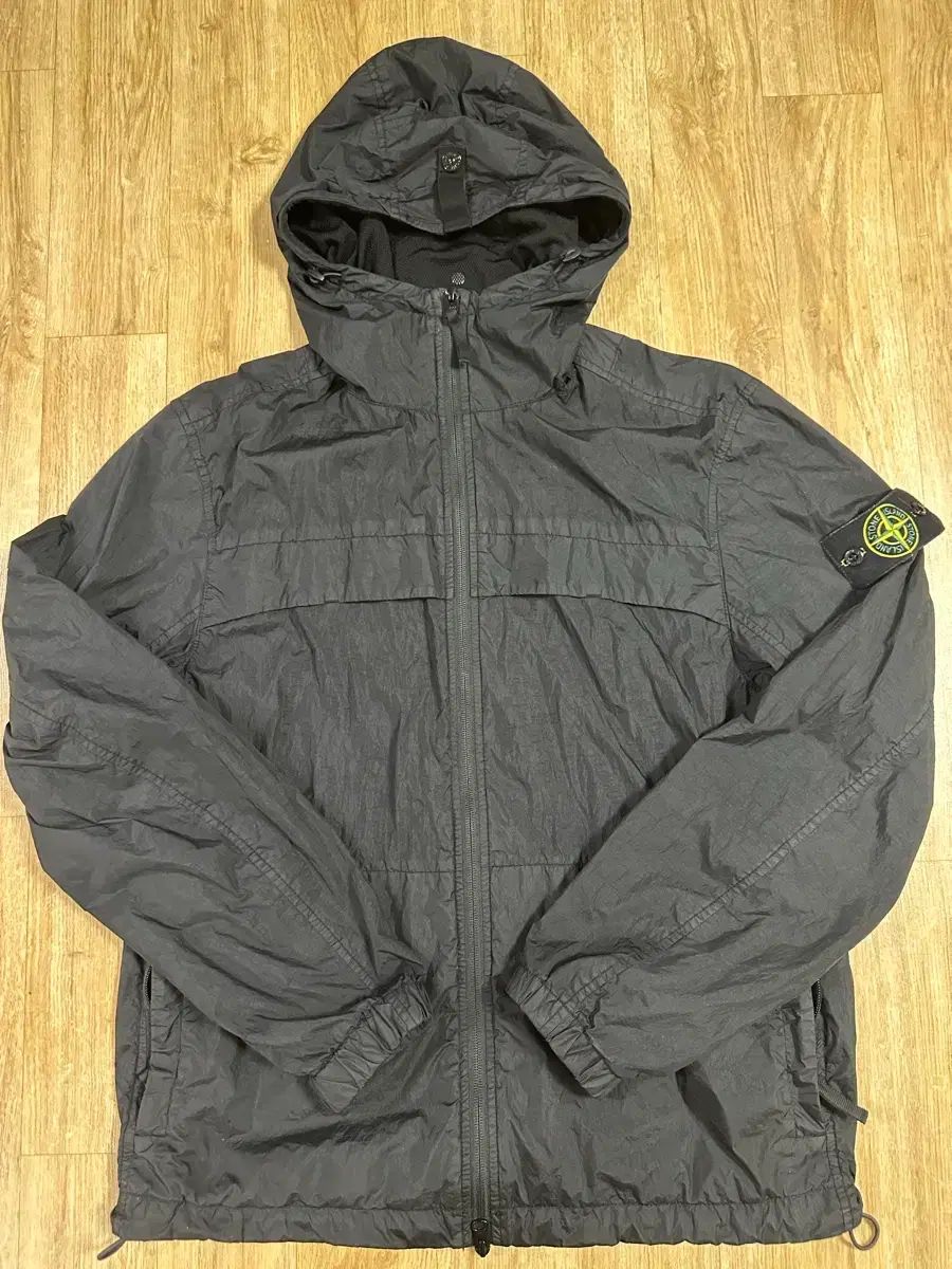 25ss STONE ISLAND ストーンアイランド クリンクルレップス ウィンドブレーカー
