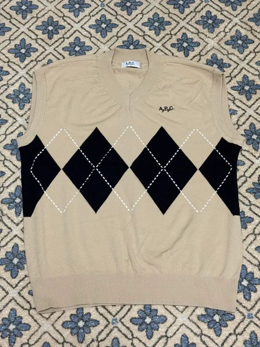 A.P.C. ゴルフ アーガイル ニット ベスト